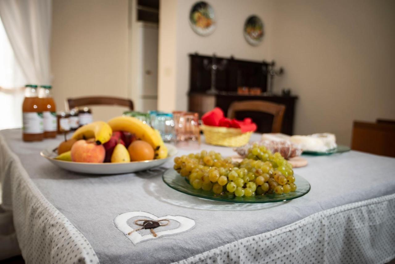 Bed and Breakfast I Quattro Grappoli Нейве Экстерьер фото